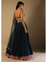 Load image into Gallery viewer, Prisha

