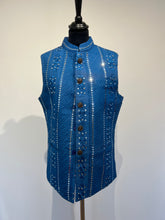 Load image into Gallery viewer, Yuvaan
