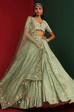 Load image into Gallery viewer, Naina
