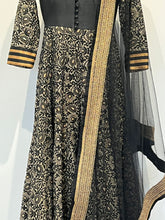 Load image into Gallery viewer, Vanaja - Available to try on until 23 October
