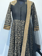Load image into Gallery viewer, Vanaja - Available to try on until 23 October
