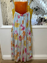 Load image into Gallery viewer, Zaara - Available to try on until 23 October
