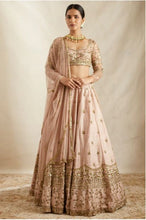 Load image into Gallery viewer, Anupa
