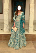 Load image into Gallery viewer, Rashana
