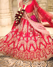 Load image into Gallery viewer, Ishani
