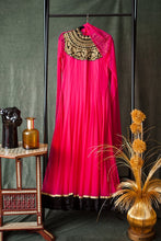 Load image into Gallery viewer, Anoushka
