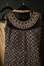 Load image into Gallery viewer, Zara

