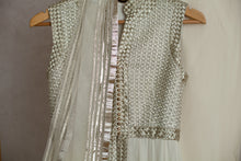 Load image into Gallery viewer, Neha
