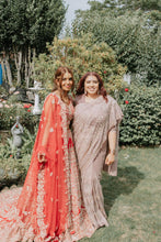 Load image into Gallery viewer, Shree
