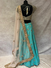 Load image into Gallery viewer, Preeti
