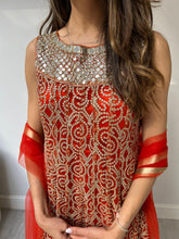 Load image into Gallery viewer, Shriya

